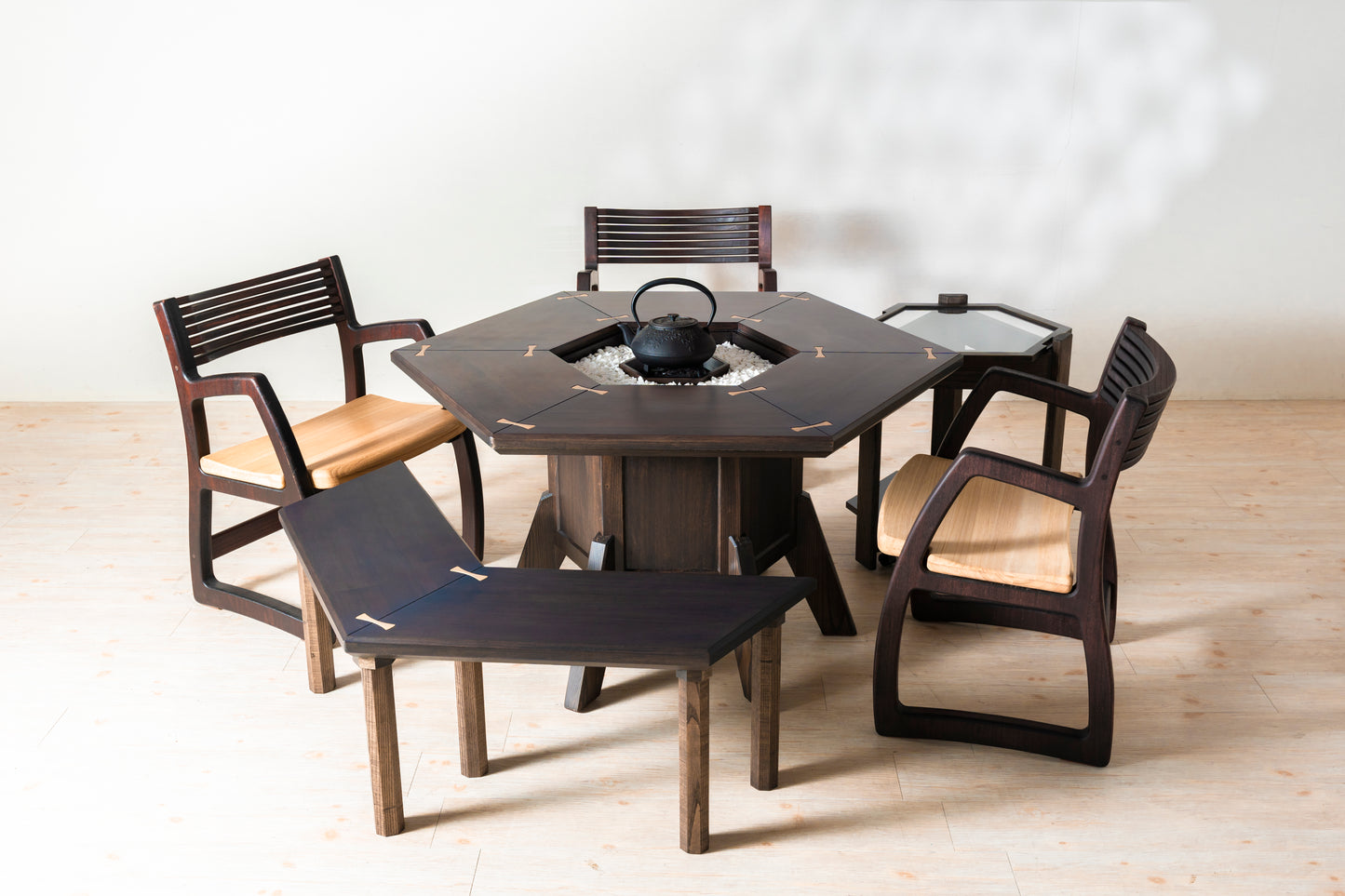 暖気式火鉢テーブル