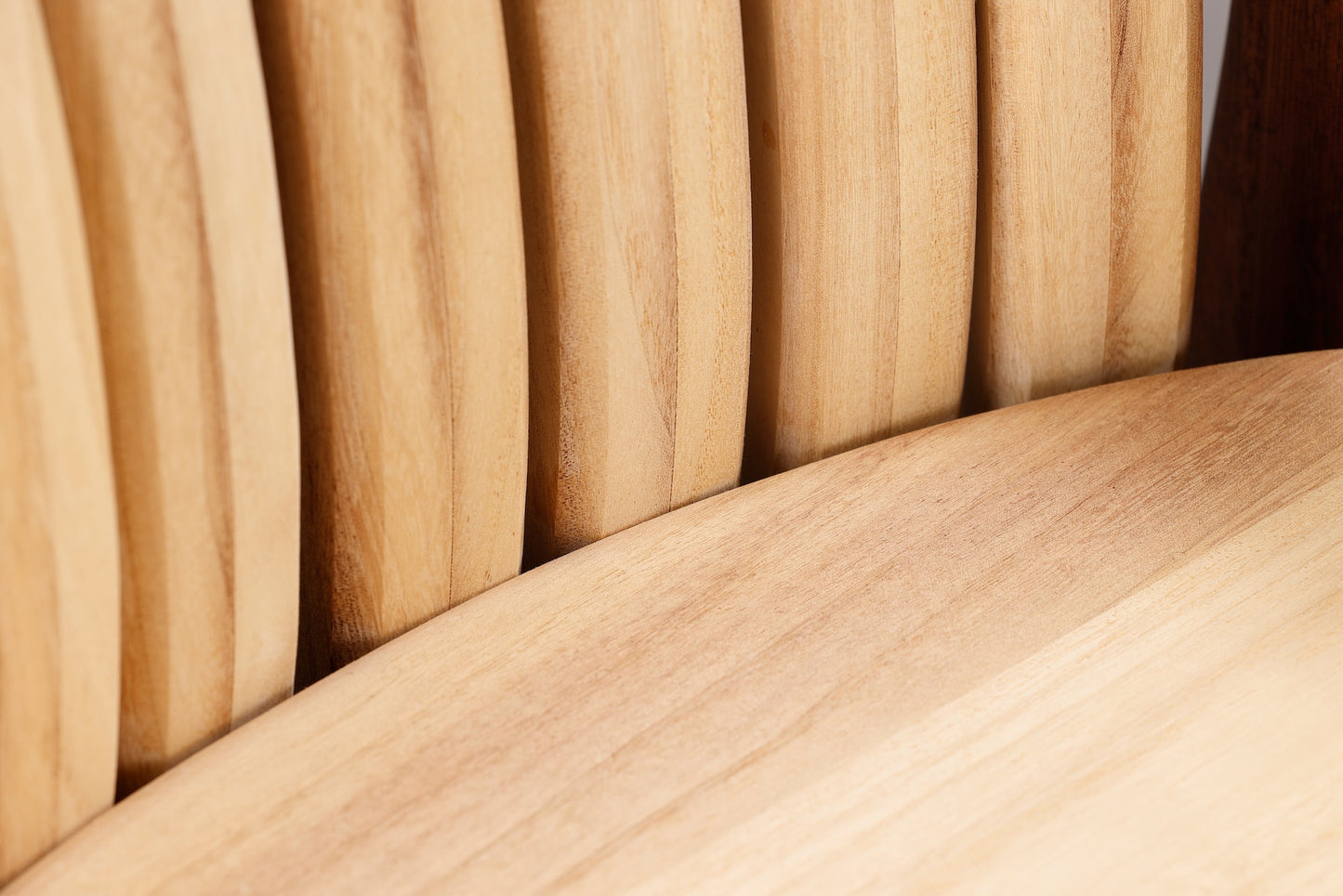 ハイバックチェア